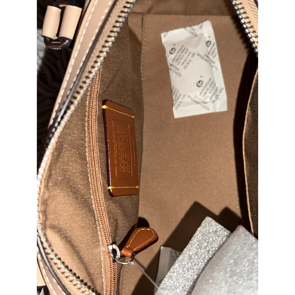 Coach Multicolor Signature Canvas Handbag with chain in Pink - Picture 8 of 9